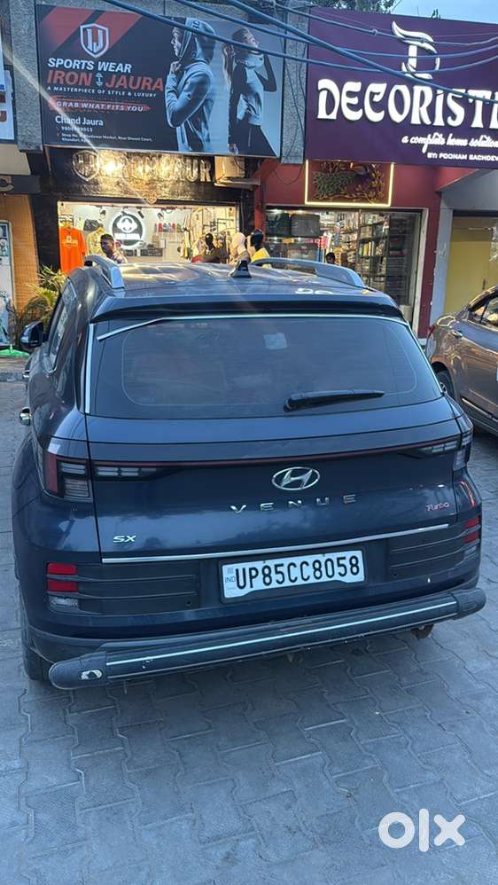 Hyundai Venue Petrol 2022