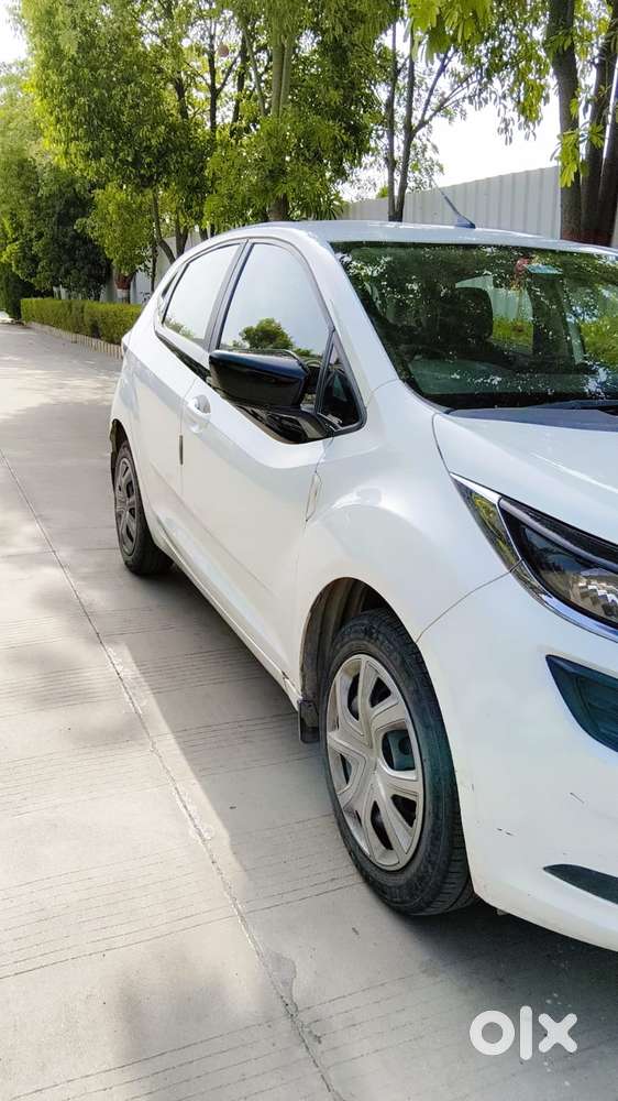 Tata Altroz Xm Plus Icng, 2023, Cng & Hybrids