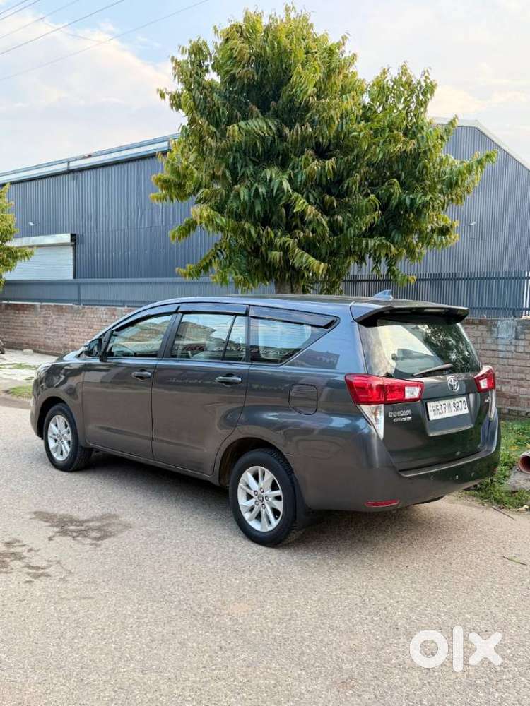 Toyota Innova Crysta 2.4 Gx 8 Str, 2018, Diesel