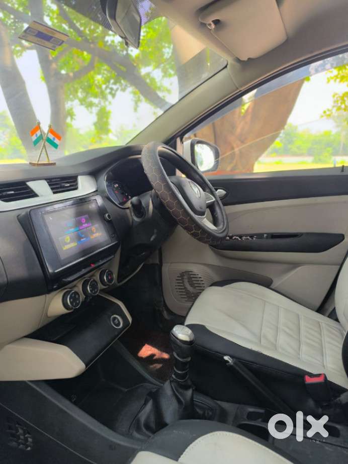 Renault Triber Rxt, 2020, Petrol