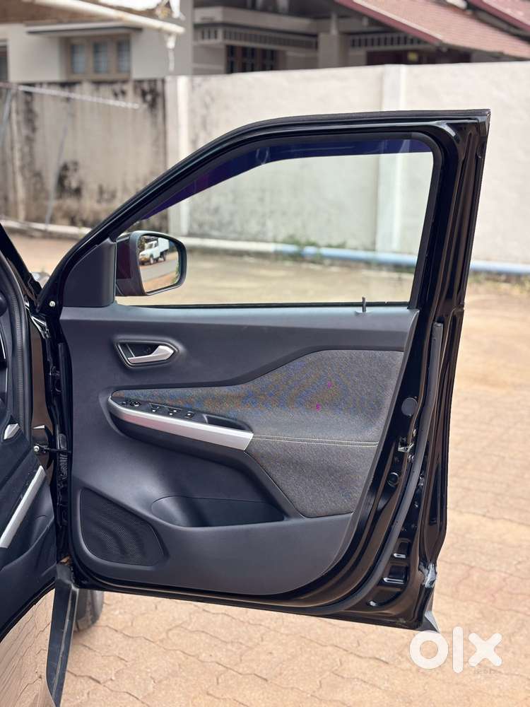 Nissan Magnite Xv Turbo, 2026, Petrol