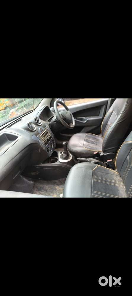 Ford Figo, 2014, Petrol