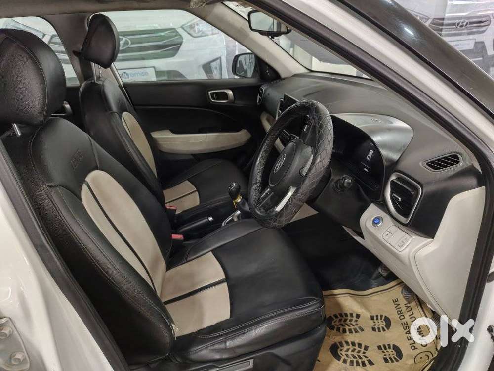 Hyundai Venue Sx Mt, 2022, Petrol