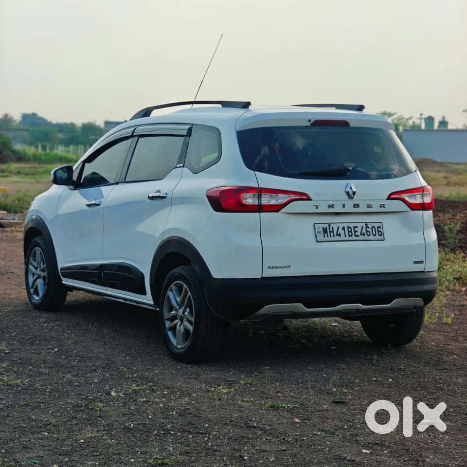 Renault Triber Rxz, 2021, Petrol