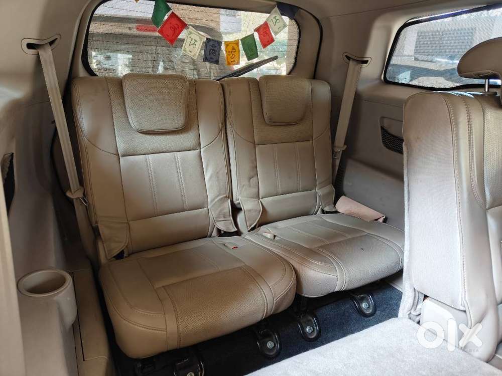 Xuv 500 Top Model At Sunroof