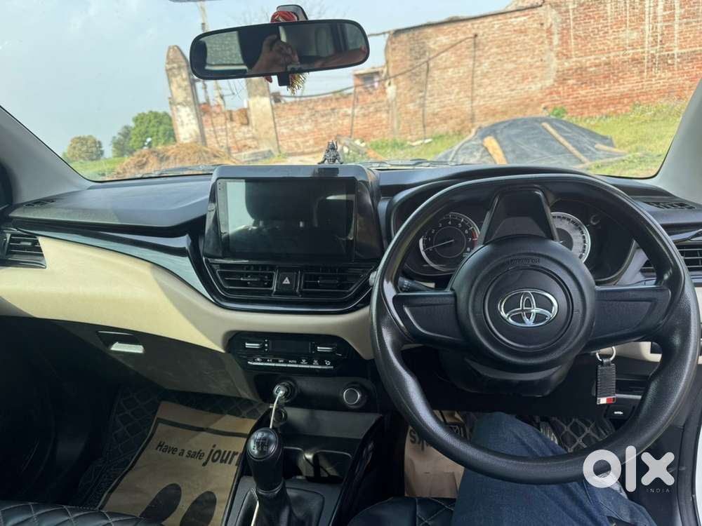 Toyota Glanza 2023 Petrol Well Maintained