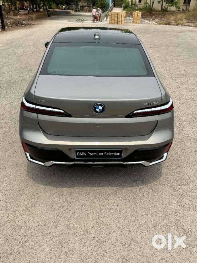 Bmw I7 Xdrive60, 2023, Electric
