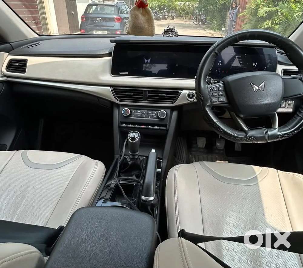 Mahindra Xuv700 2.2 Ax 5 Diesel Mt 7 Str, 2024, Diesel