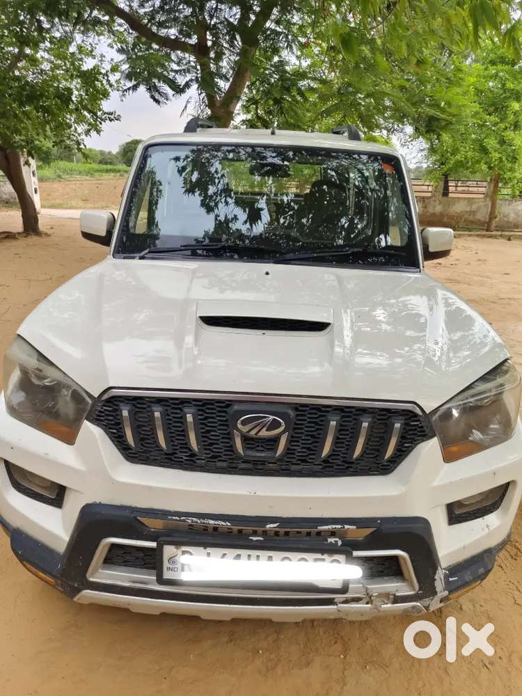 Mahindra Scorpio Diesel Novmber 2016 Manual 100200 Km