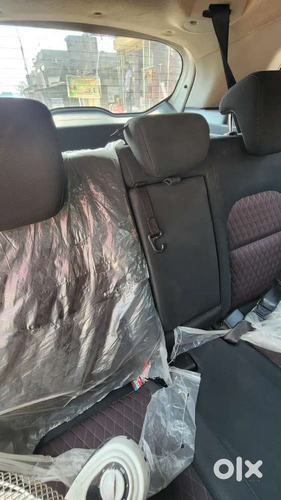 Maruti Suzuki Grand Vitara Petrol 30000 Km Driven With  Vip Number