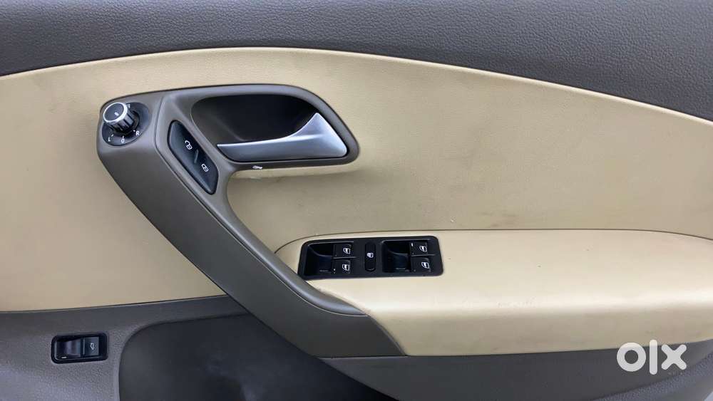 Volkswagen Vento 2013-2015 1.6 Highline, 2016, Petrol