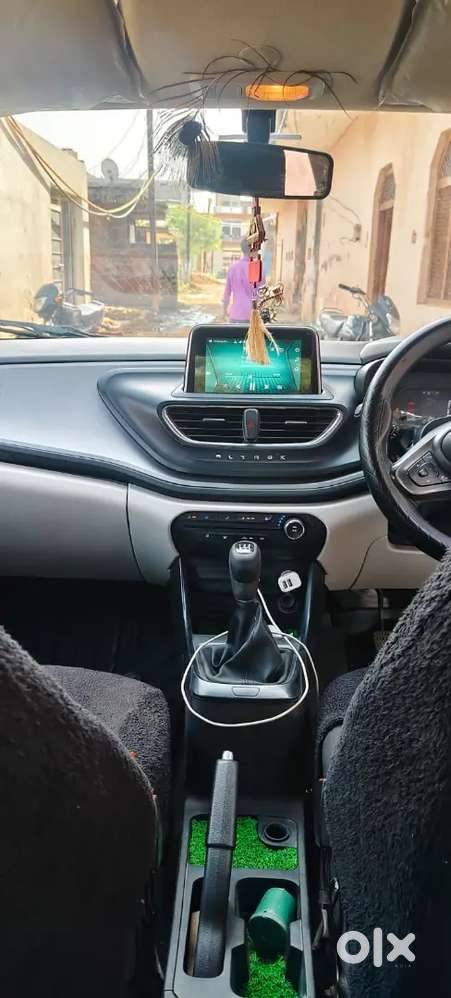 Tata Altroz Xm Plus 2024