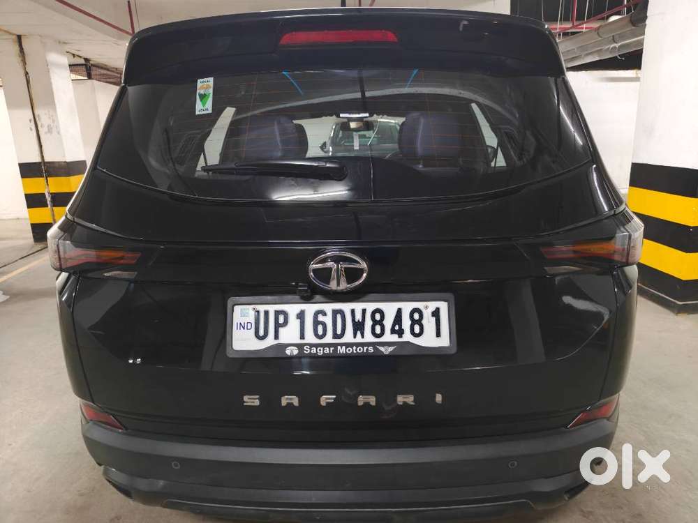 Tata Safari Xza Plus Dark Edition