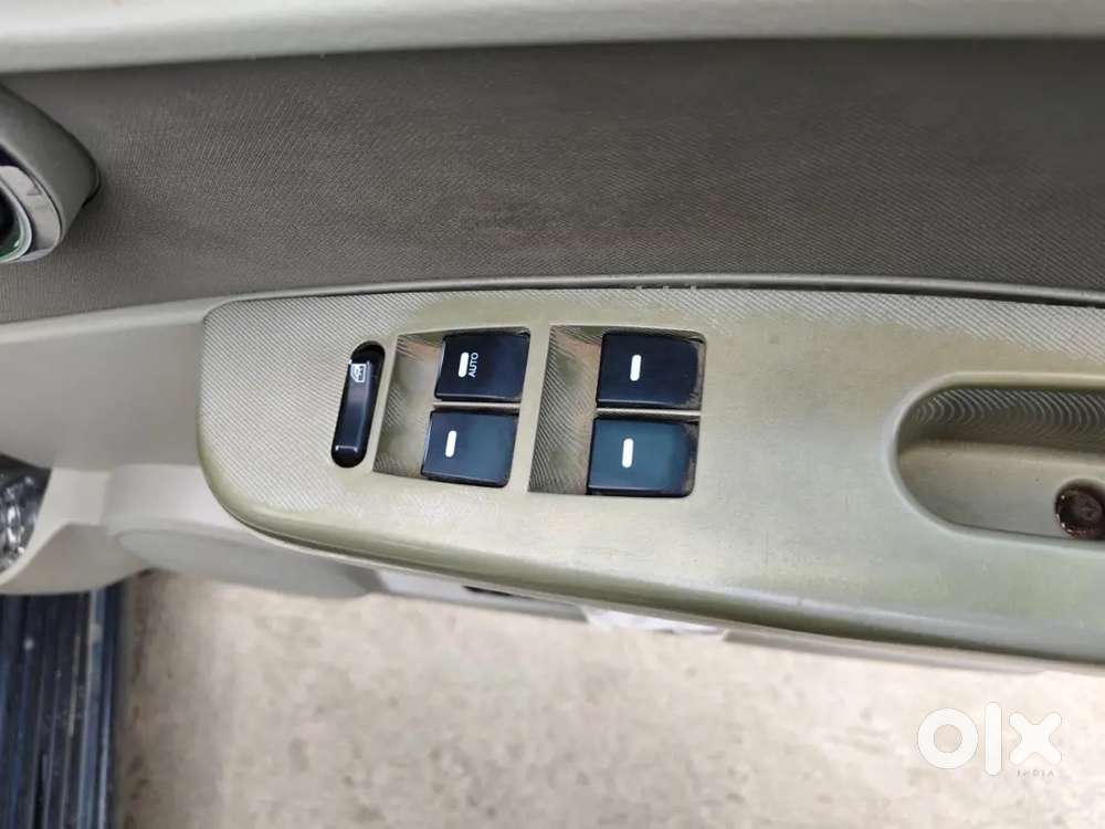 Diesel 7 Seater Car Excellent Condition