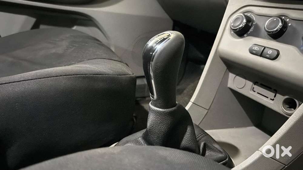 Tata Tiago 1.2 Revotron Xm, 2019, Petrol