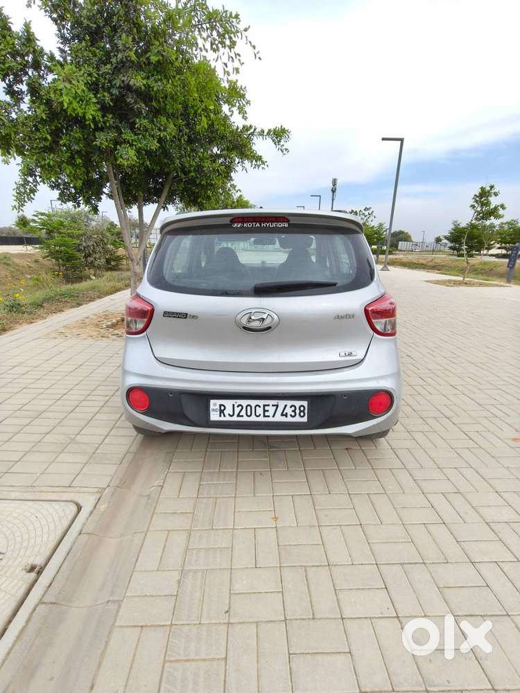 Hyundai Grand I10 Asta Top Model 2017 Petrol Variant