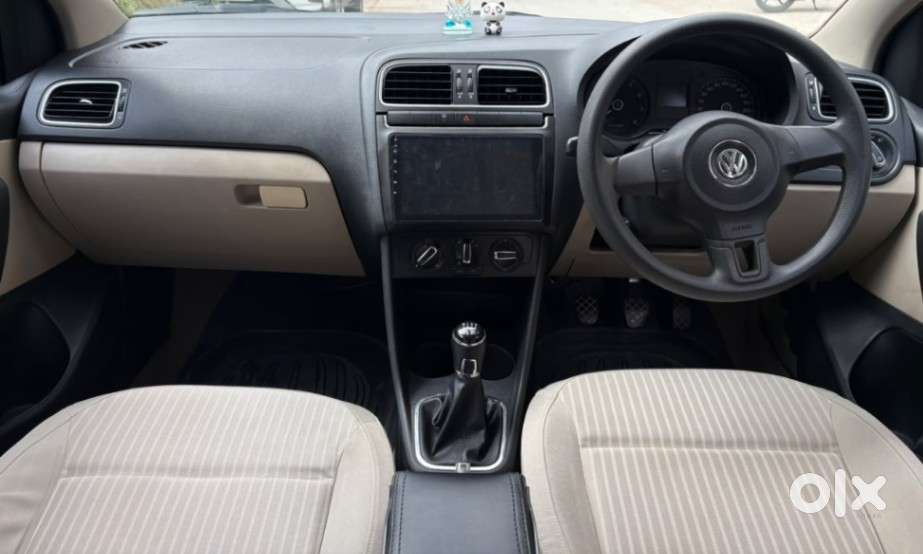 Volkswagen Polo Petrol Highline 1.2l, 2011, Petrol