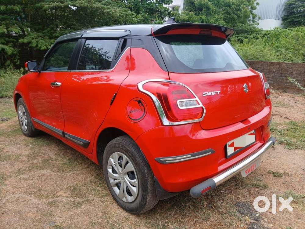 Maruti Suzuki Swift Vxi + Manual, 2022, Petrol