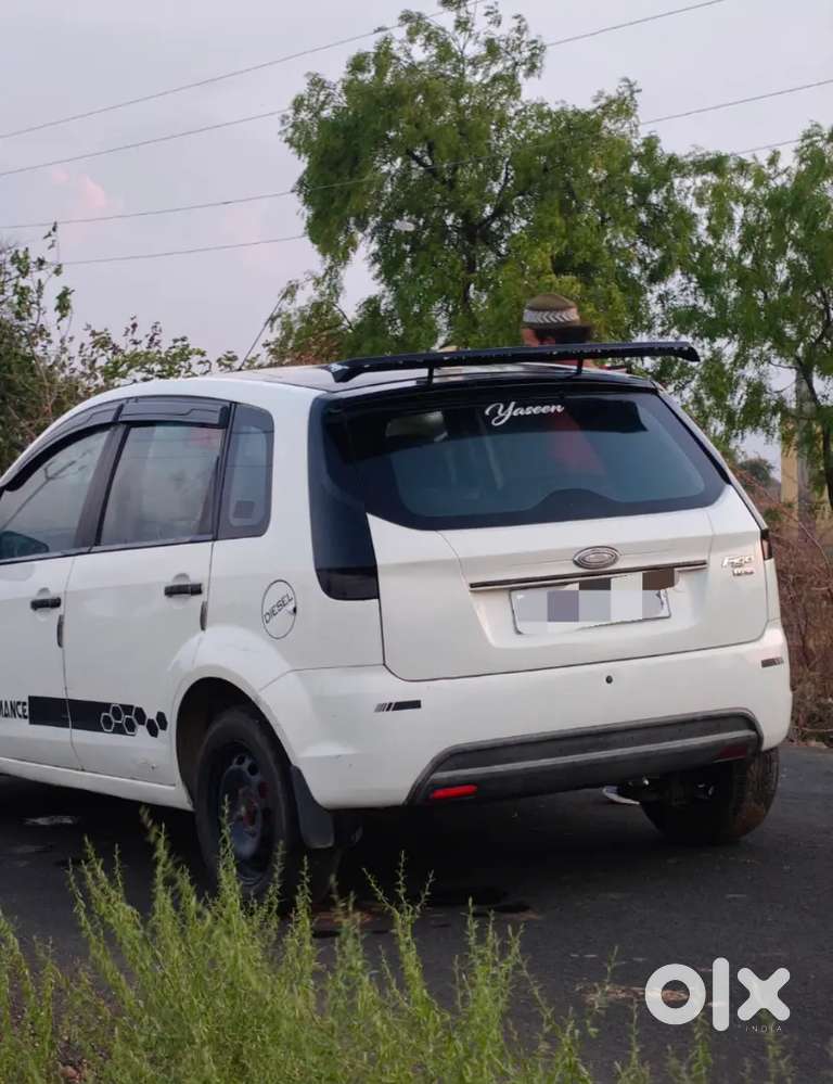 Good Condition Car Disel Variant 2011 Model With 3rd Owner
