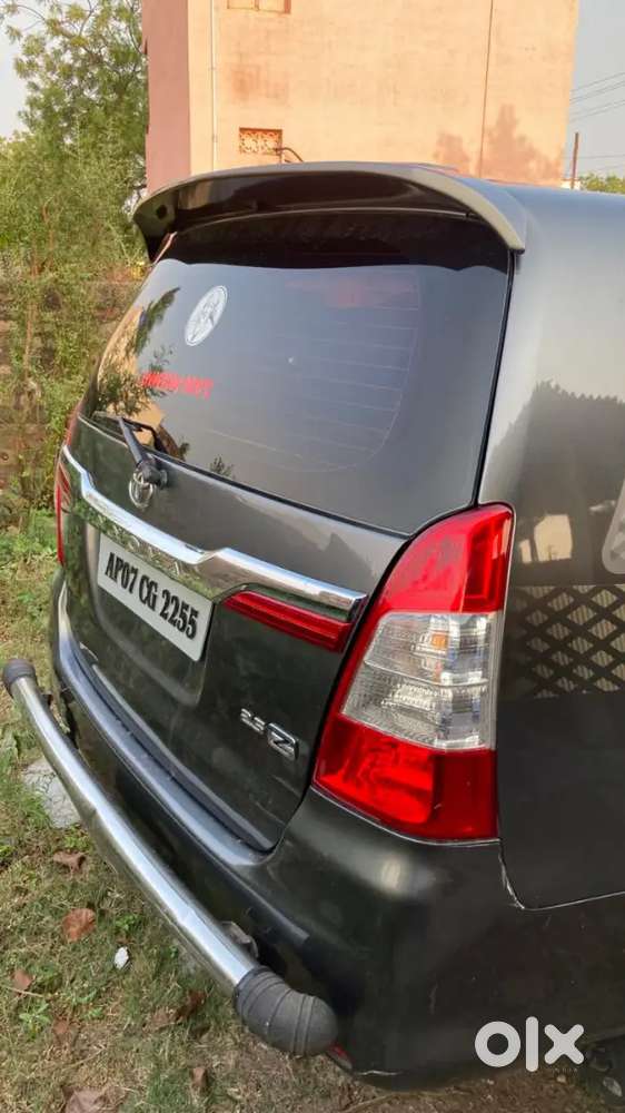 Toyota Innova 2015 Diesel Well Maintained