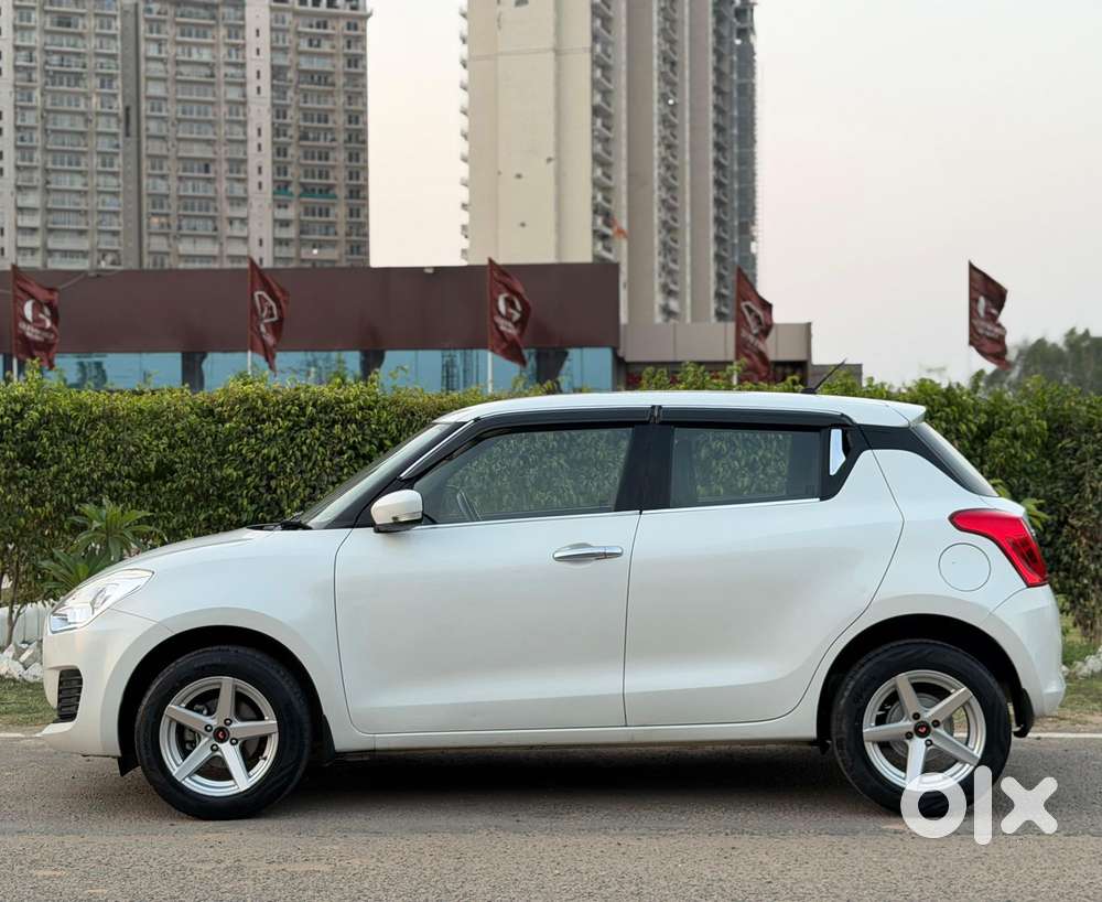 Maruti Suzuki Swift 1.2 Vxi (o), 2022, Petrol