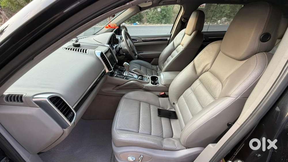 Porsche Cayenne 2011 Diesel Well Maintained
