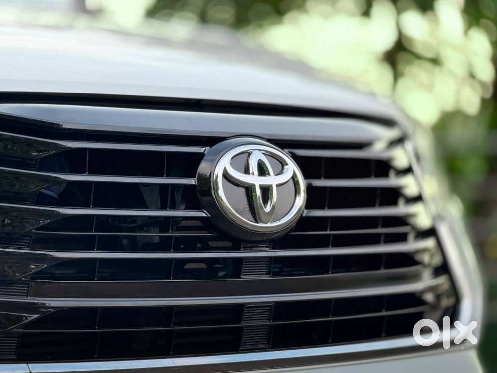 Toyota Innova Crysta [2020-ongoing] 2.4 Zx 7 Str, 2022, Diesel