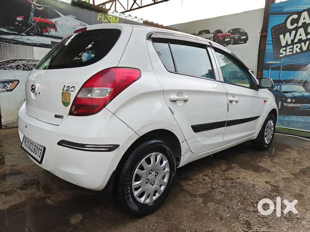 Hyundai I20 Magna 2011 Car