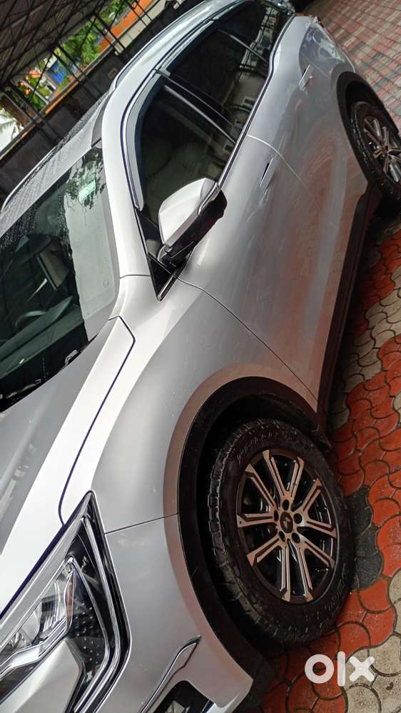 Mahindra Xuv700 2.2 Ax 7 Diesel At Luxury Pack Str, 2022, Diesel