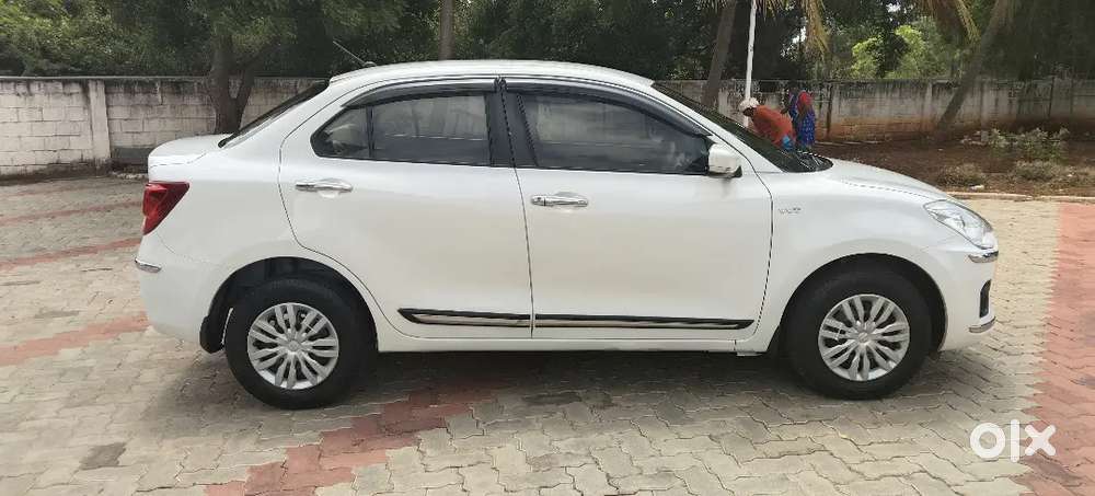 Maruti Suzuki Swift 2019 Vxi Petrol Manual
