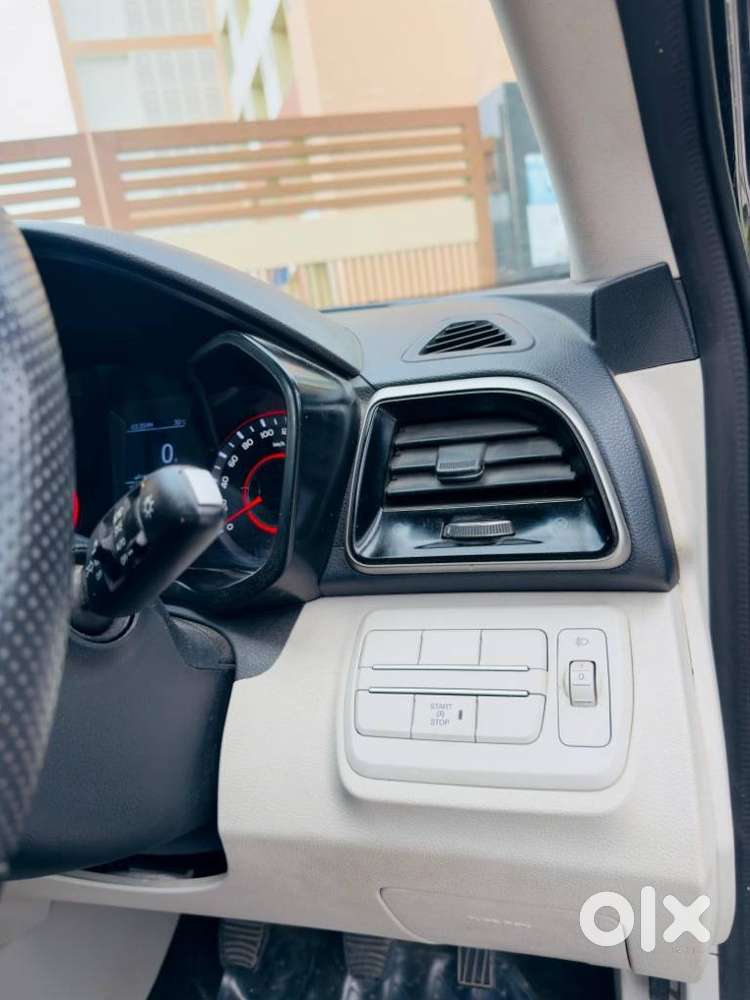 Mahindra Xuv300 W8 Option Diesel, 2023, Diesel