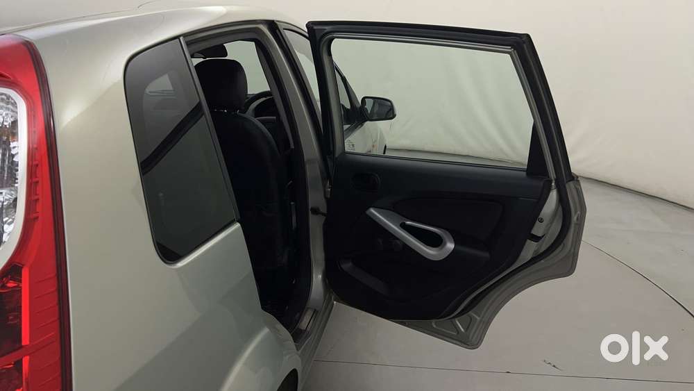 Ford Figo 1.2 Duratec Petrol Zxi, 2011, Petrol