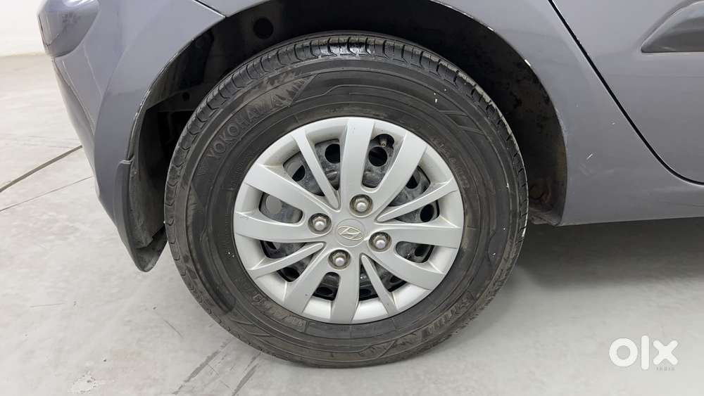 Hyundai I10 Sportz 1.1 Irde2, 2015, Petrol