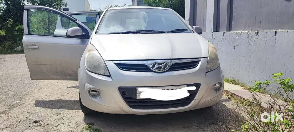 Hyundai I20 2010 Cng & Hybrids 122000 Km Driven