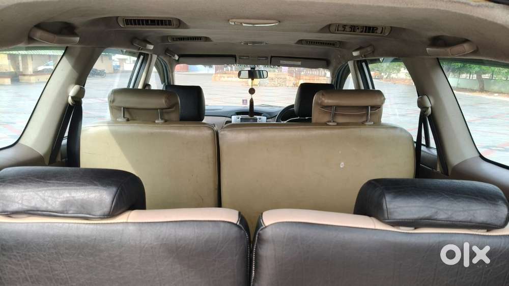 Toyota Innova 2.5 Zx 7 Str Bs-iv, 2015, Diesel