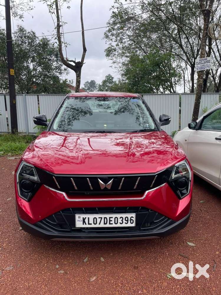 Mahindra Automatic Car 2024 Petrol Automatic