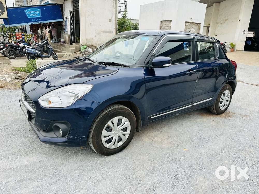 Maruti Suzuki Swift Vxi + Manual, 2023, Petrol
