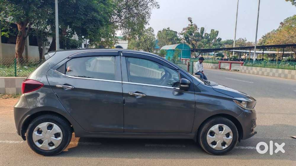 Tata Tiago 1.05 Revotorq Xm, 2024, Petrol