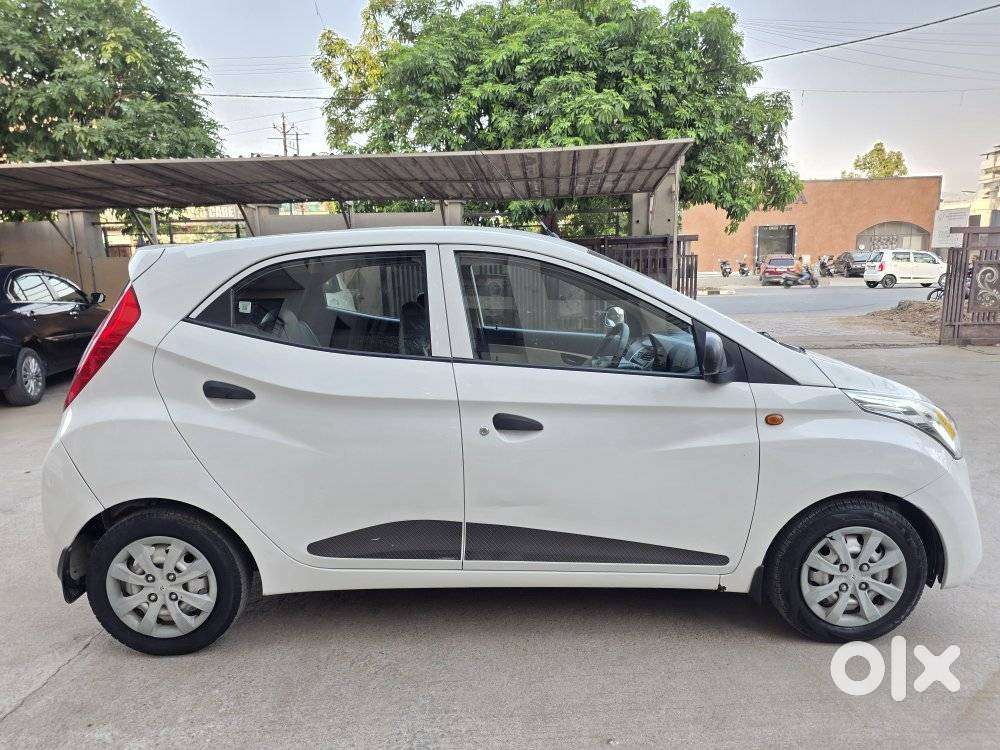 Hyundai Eon Era+ Se, 2017, Petrol