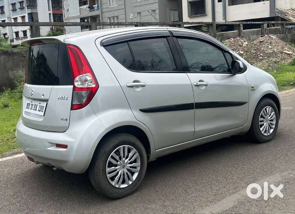 Maruti Suzuki Ritz Vxi, 2013, Petrol