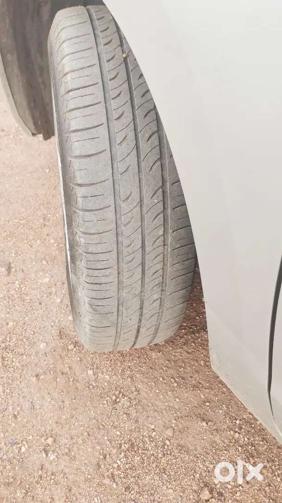 Showroom Track Vehicle