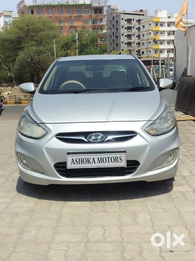 Hyundai Fluidic Verna 1.6 Crdi Sx, 2011, Electric