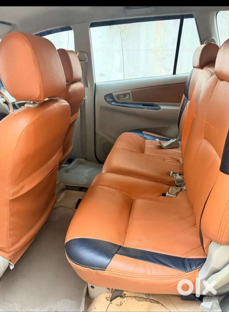 Toyota Innova 2013 Diesel 890000 Km Driven