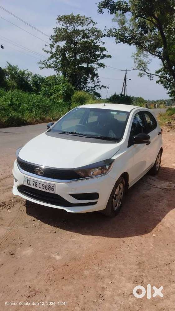 Tata Tiago 1.2 Revotron Xm, 2024, Petrol