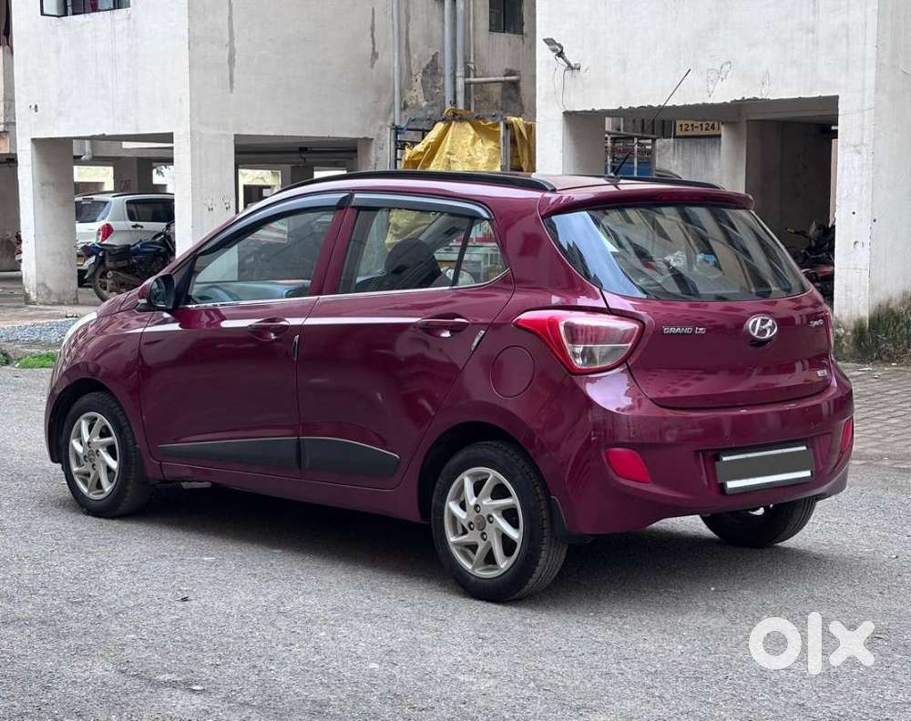 Hyundai Grand I10 Sportz, 2016, Petrol
