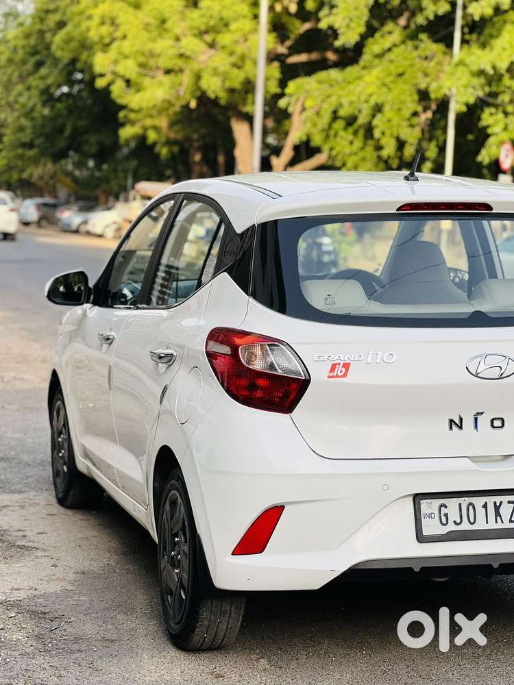 Hyundai Grand I10 Nios Corprate Edition 1.2 At, 2020, Petrol