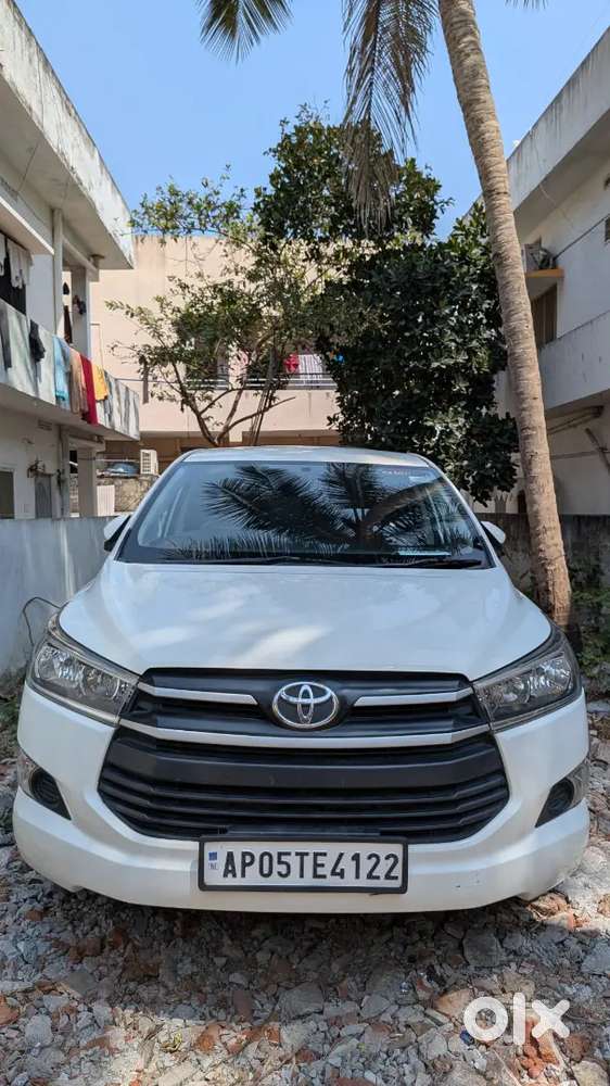 Toyota Innova Crysta 2018 Diesel  1st Owner  1.2l Km