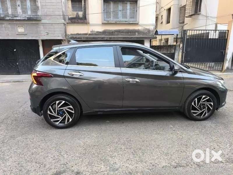 Hyundai I20 Asta (o) 1.2 Mt, 2024, Petrol