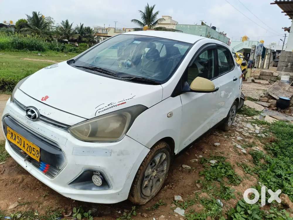 Hyundai Xcent 2015 Diesel Well Maintained