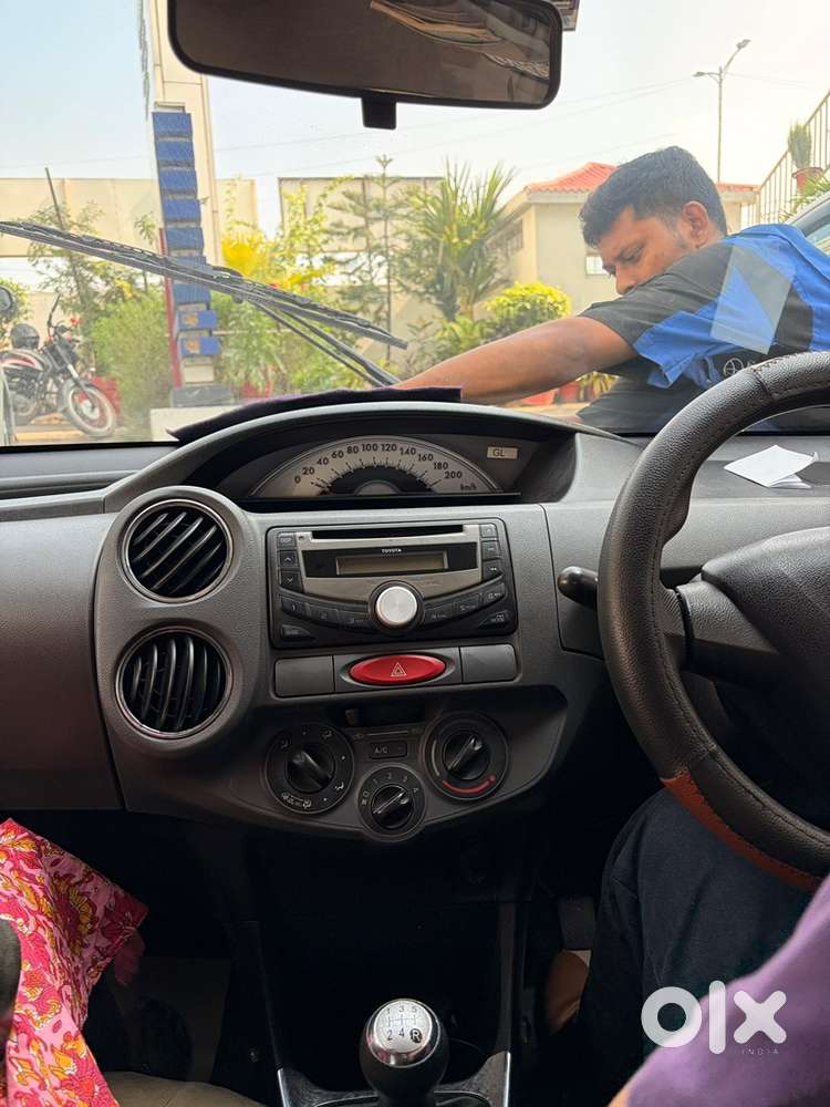 Toyota Etios 2012 Petrol
